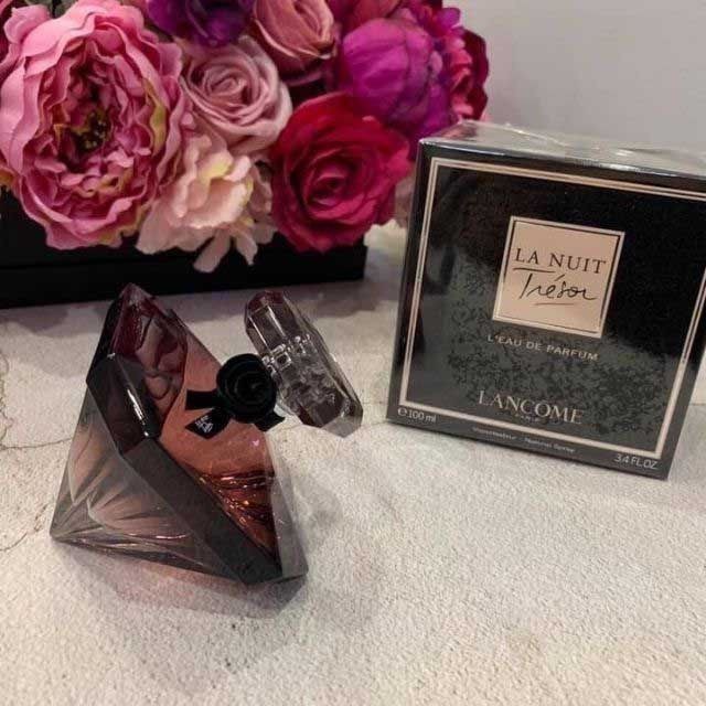 photo_۲۰۲۵-۰۱-۲۶_۱۲-۰۲-۰۳ ادکلن زنانه جانو.ین مدل لانويت ترزور